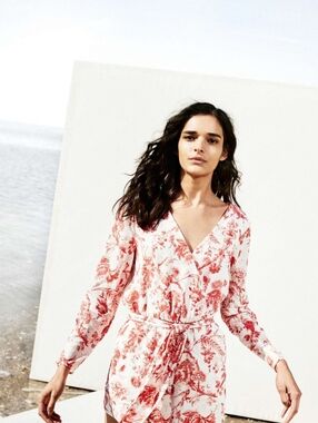 Club Monaco Makayla Wrap Romper Red Toile Floral  Print Lined Long Sleeve Size 6